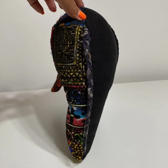 Vintage Indian Hand Embroidered Mirrored Banjara Elephant Pillow - Picture 7 of 16